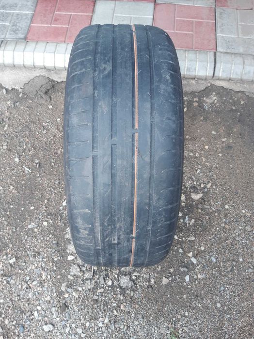 продам шину 1 штука 215/55/17\