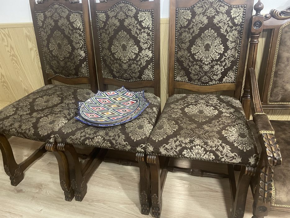 Продам мебель для столовой