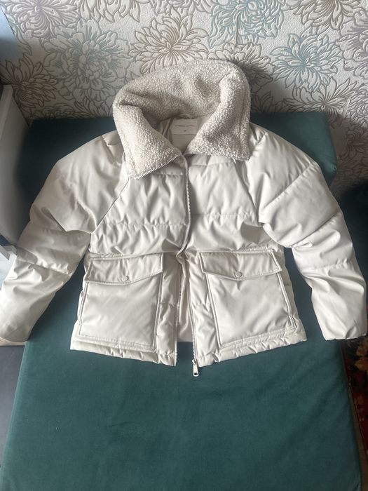 Продам демисезонную куртку