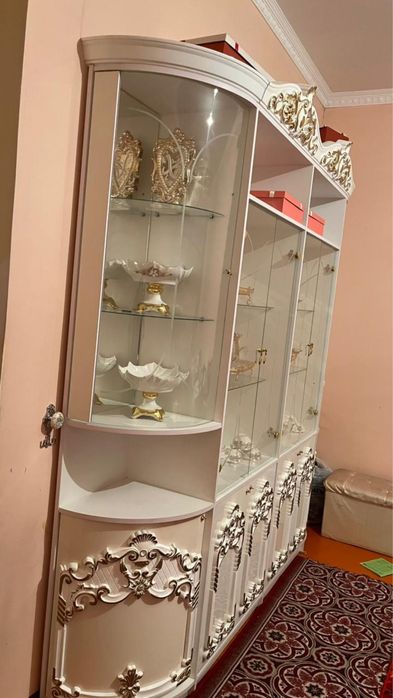 Сәнді витрина-стенка сатылады