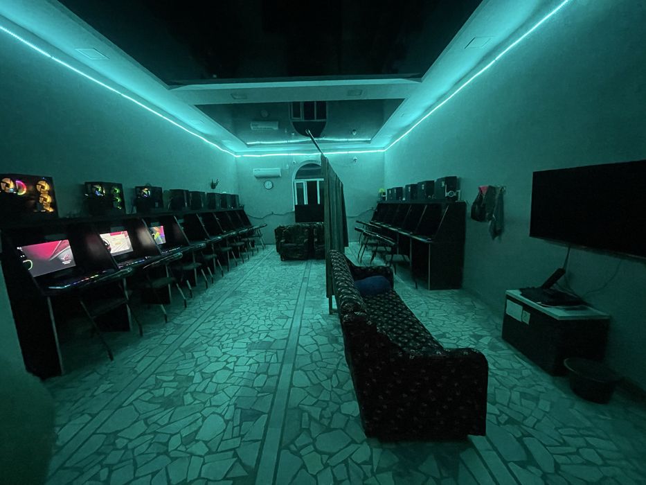 Kompyuter o’yinlari, Game club, Compyuter xona