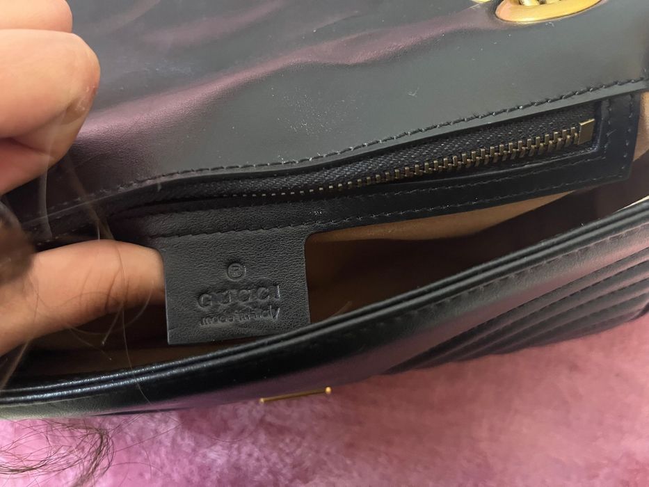 Genta gucci detalii in privat