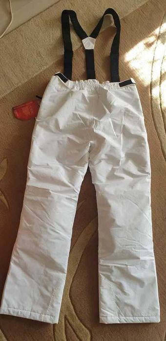 Дамско ски яке Ellese и дамски ски панталон Icepeak