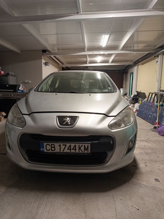 Продавам пежо 308