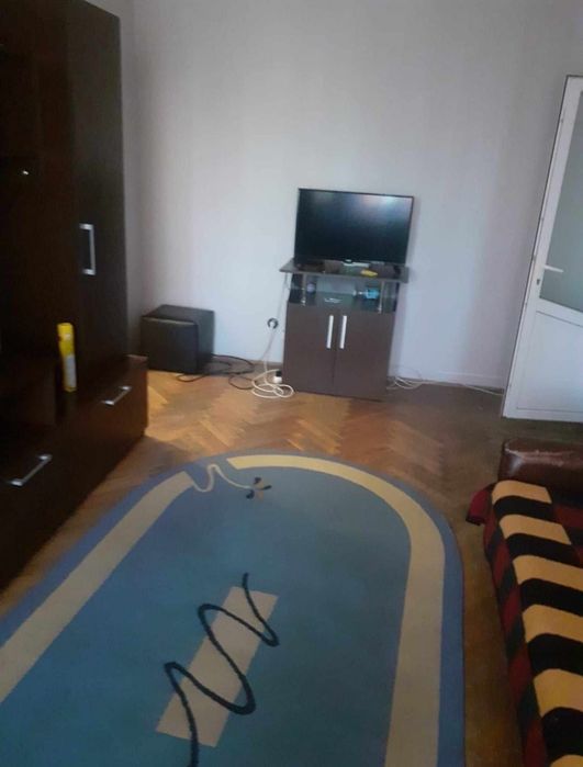 Primesc băieți in chirie (clasa a 9a)