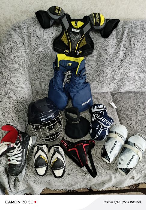 Хоккейная форма.