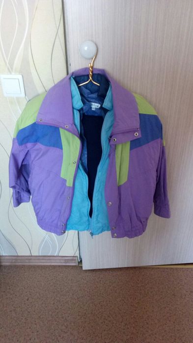 Продам детские вещи.