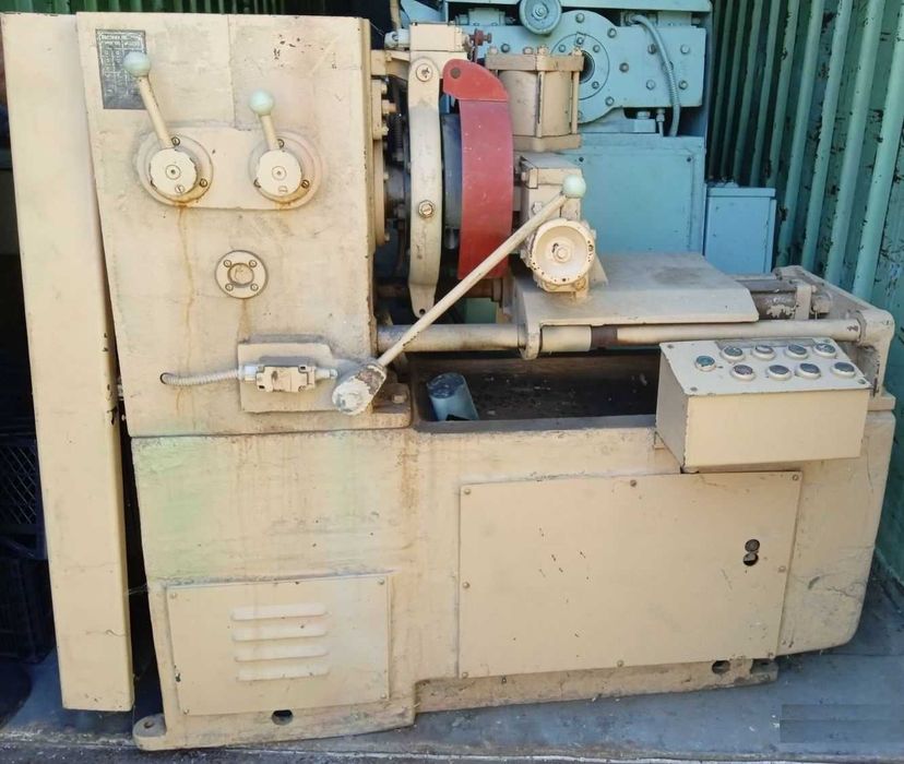 Ексцентър преси 25,63,100;ПЕ63А на части; метални палети;хидравл.преси