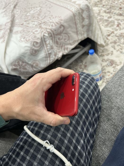 iPhone 8 plus в отл.сост