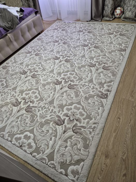 Продам ковёр 2 ×3.