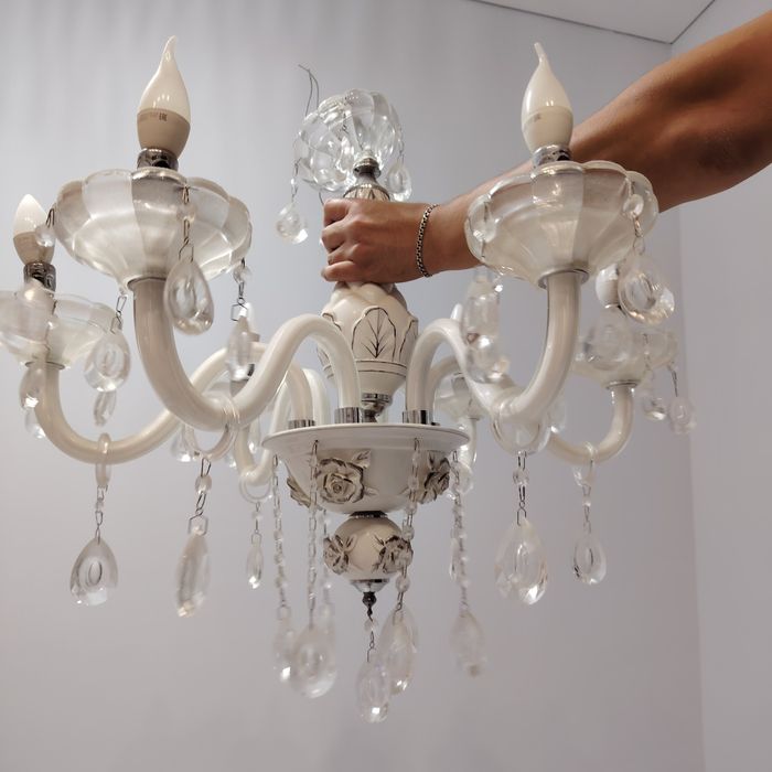 Продам люстру классика