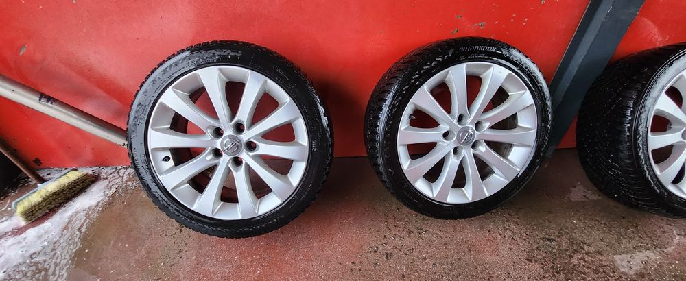 De vânzare jante cu tot cu anvelope 225/45/17 aproape noi dot 2023 nu