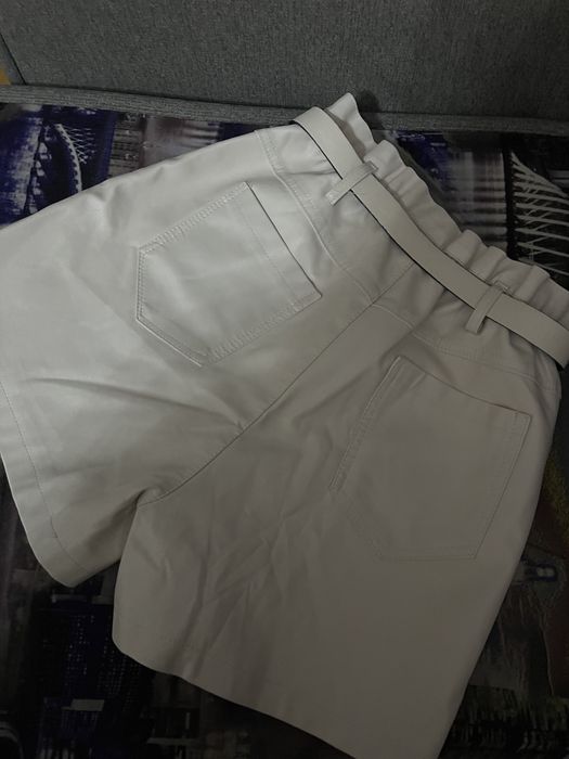 Шорты размер М