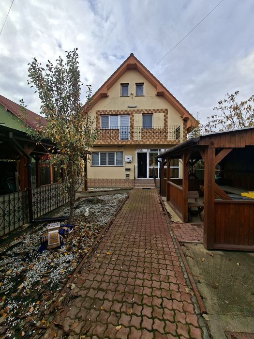 Casă de vânzare zona ford-selgros.
