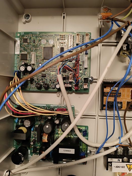 Инверторна мултисистема Mitsubishi Electric PUMY-P200YKM