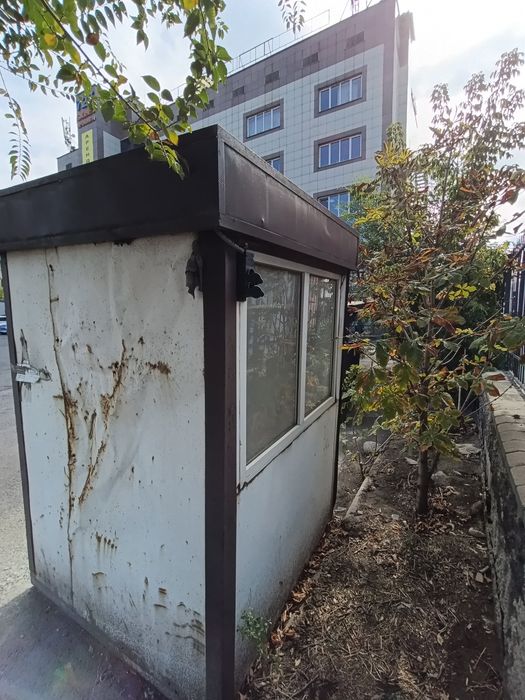 Продам будку для нужд дома или дачи самовывоз