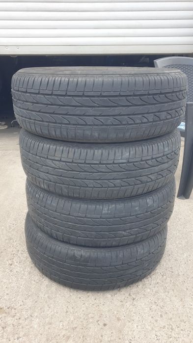 Летни гуми BRIDGESTONE DUELER H/P215/60/17