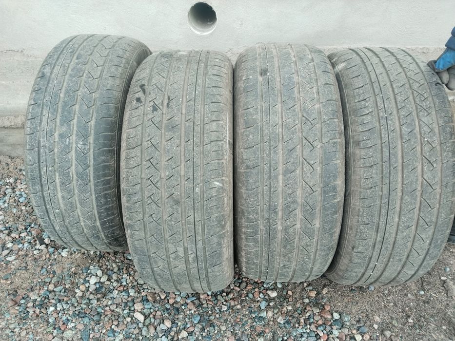 Продам шины Sonix 225/55/R17