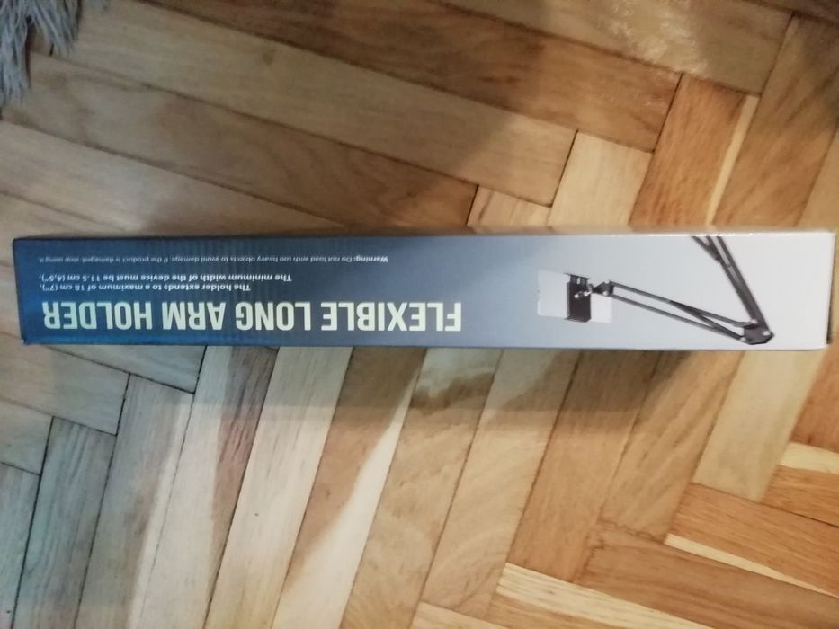 Vand brat cu 4 DOF pentru telefon