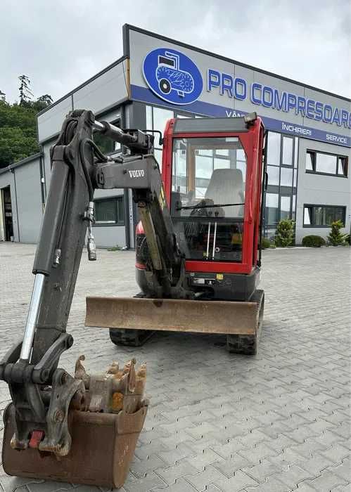 Inchiriez utilaje de constructii