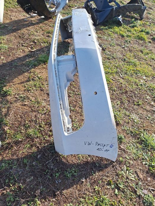 Предна броня за VW Passat b7 (2010-2011)