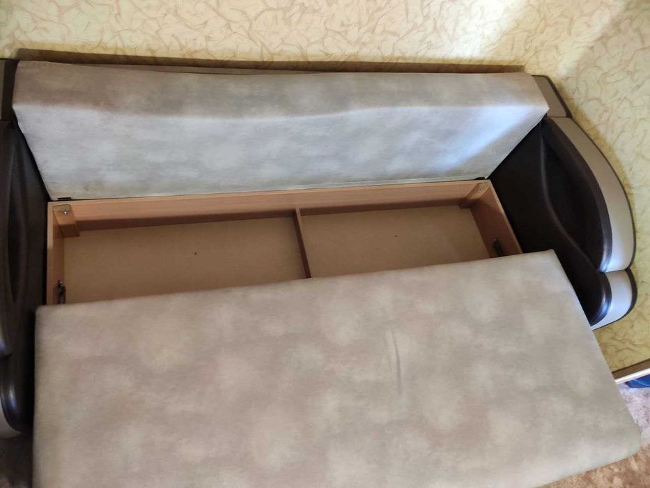 Мягкий уголок (диван + 2 кресла)