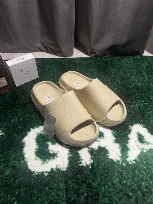 yeezy slides marimea 44