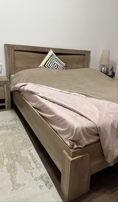 срочно! продается спальный гарнитур (комплектом)