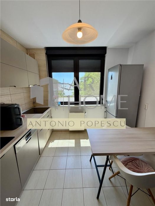 Apartament 2 camere, 2 bai, boxa si parcare,in Ploiesti, zona Nord