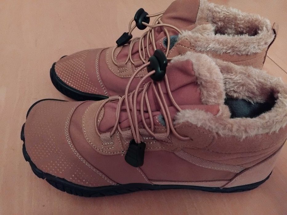 Есенни топли боти бежови. Дължина на стелката 24, 5 см