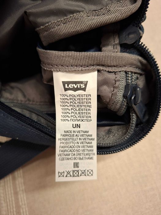 Мъжка чантичка Levi's