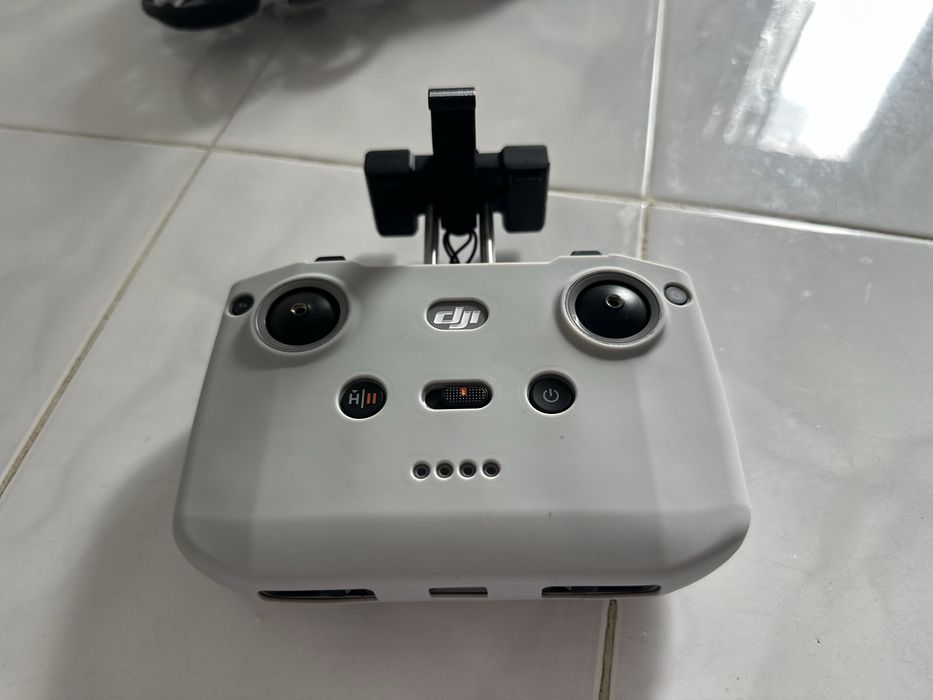 Drona Dji Neo Pachet Full Fly More Combo