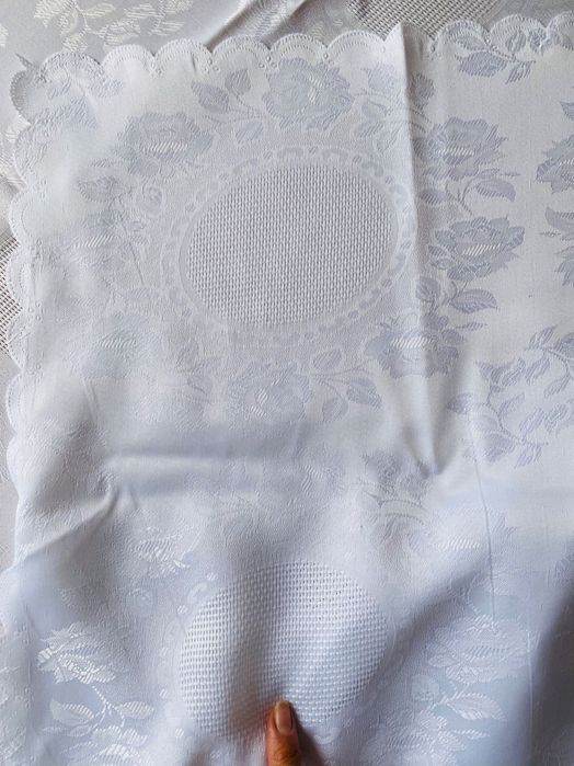 Продавам покривка за маса