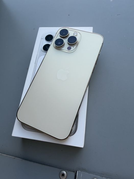 Продам айфон 14 про мах