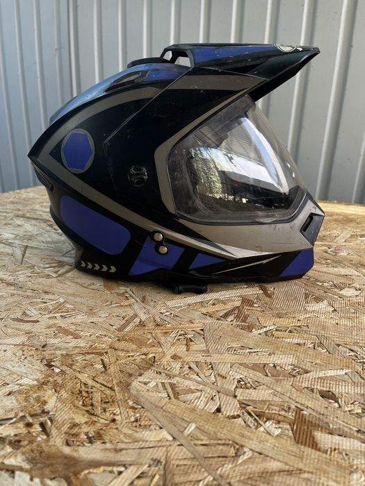 Продам эндуро шлем