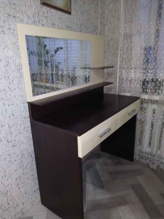 Туалетный столик