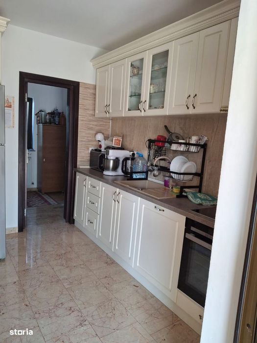 Casa cu etaj la Hudum
