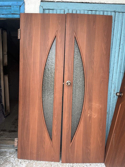 Продам межкомнатные двери