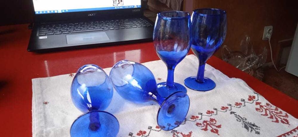 Бокалы для вина интерьерные