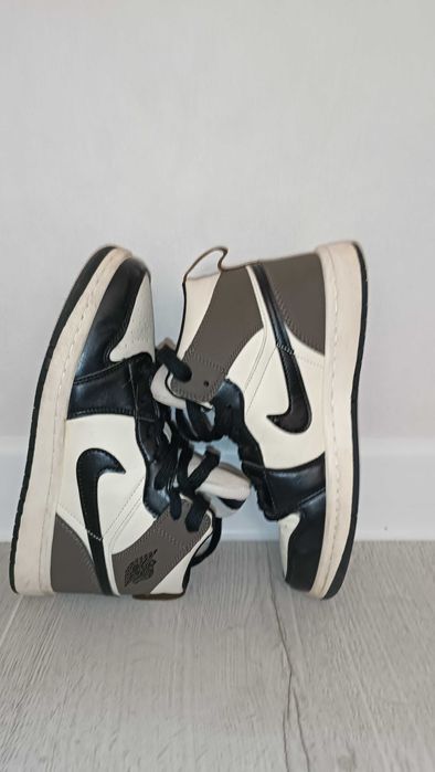 Кроссовки Nike Air Jordan