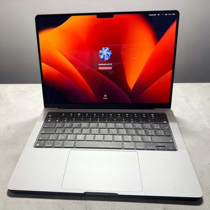 MacBook Pro (14-inch, M3, Nov 2023)