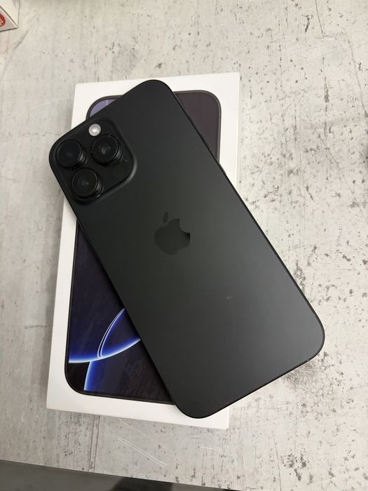 Перфектен iPhone 16 Pro Max  Black 256 GB