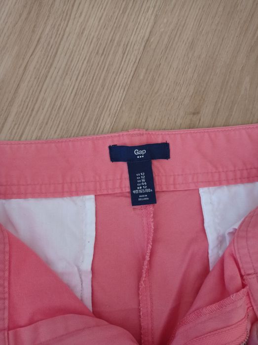 Дамски къси панталони Gap