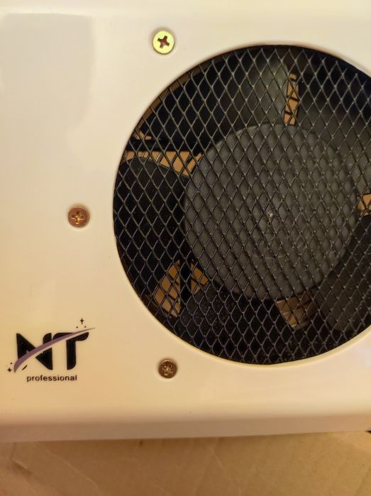 Новый пылесос для маникюра