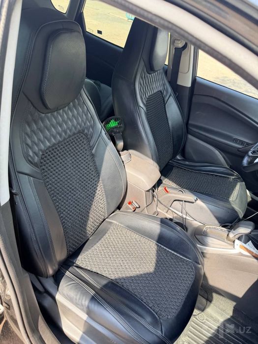 Чехлы Авточехлы буд BYD вариант treker 2 универсальные