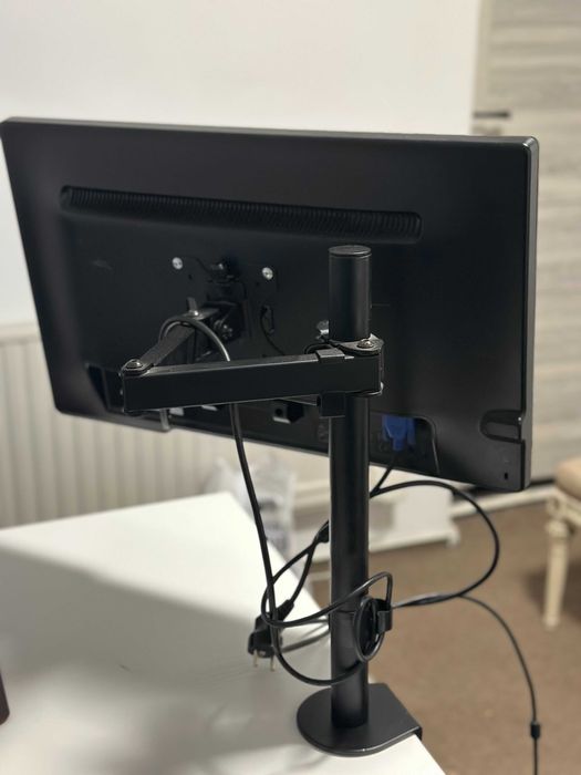 Monitor BENQ ; Suport Reglabil Monitor; Consolă pentru monitor, negru