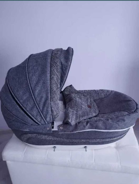 Бебешка количка Lorelli Mia 2 в 1 и кош за новородено и зимно чувалче