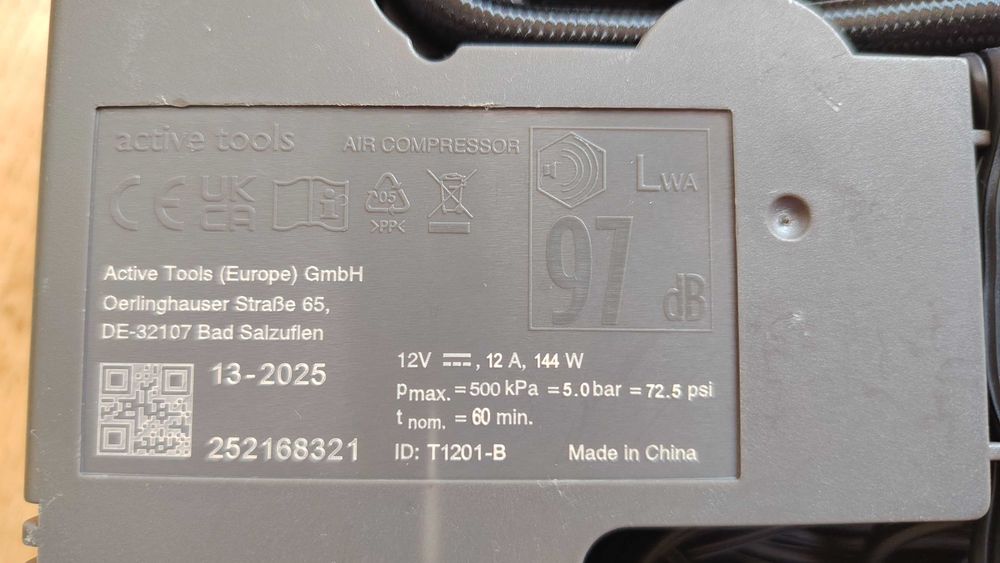 Нов PSA Peugeot-Citroen MOPAR компресор за гуми 12V-12А-144W в чантичка с лепило