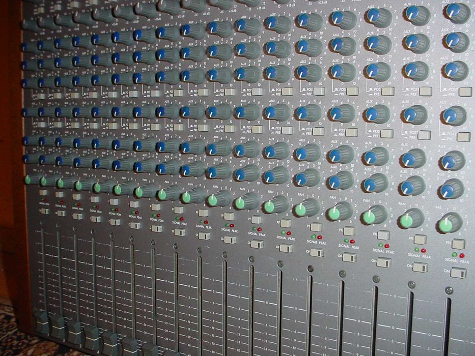 Mixer Dynacord (Динакорд)