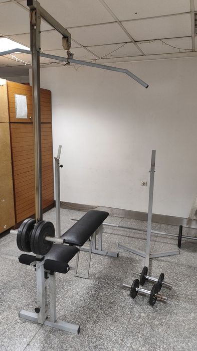 Домашен фитнес -2бр дъмбели крив лост с щипки и гайки